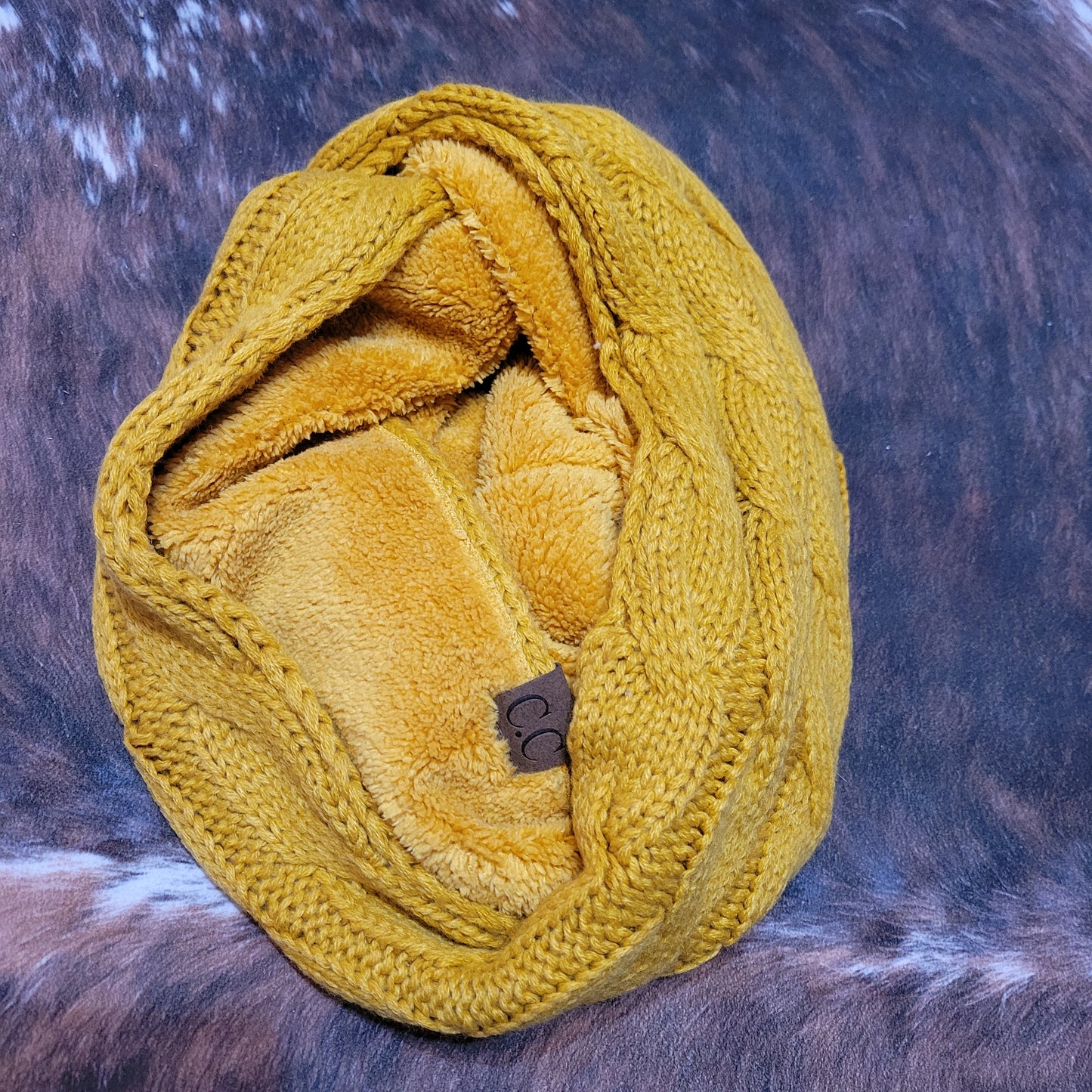 Fuzzy Lined Solid Cable Knit CC Infinity Scarf