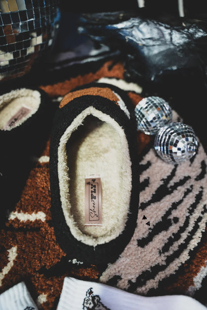 2 Fly Co Slick Slippers - Hereford