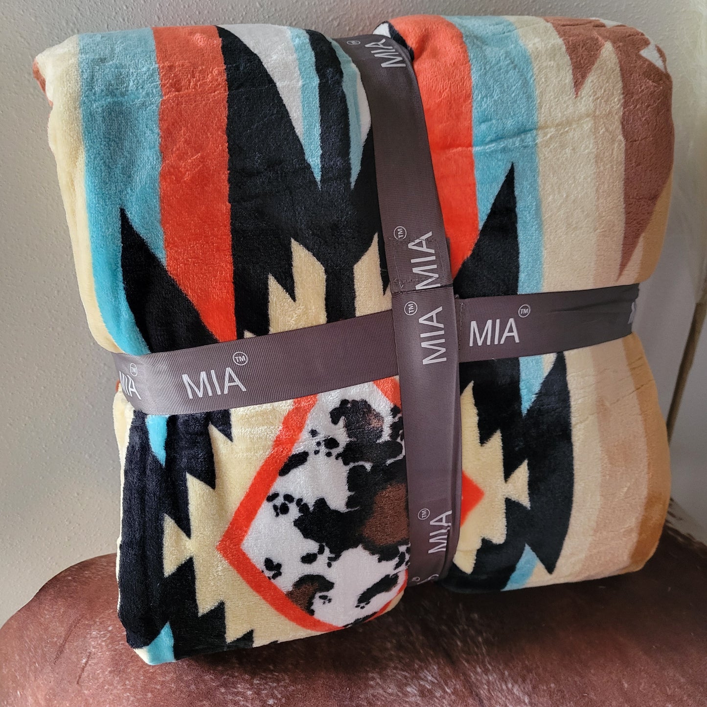 Mia King Throw Blanket - Betsy